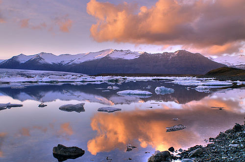 Le lac de Jkulsrln et ses icebergs